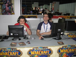 Nacho y Segolas en su chiringo de WOW